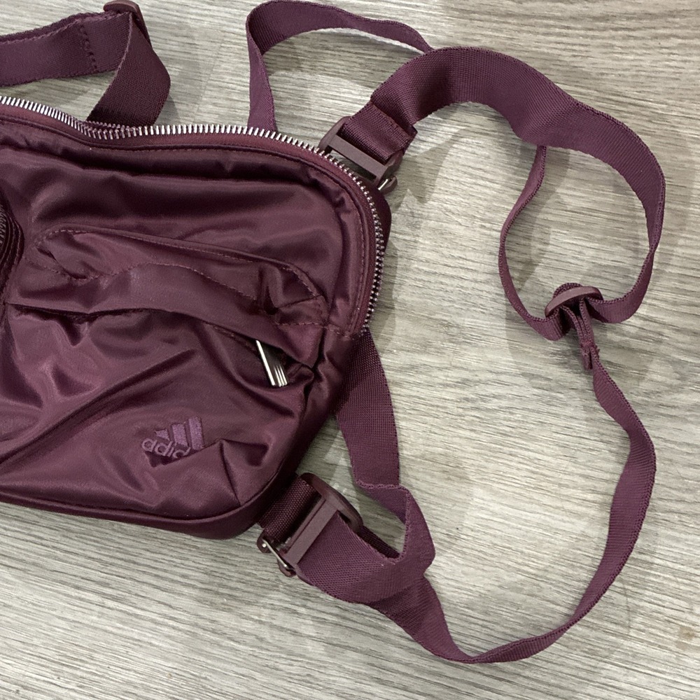 adidas Ivy Park Harness Bag Maroon/Solar Orange FW19 GK7382 - Picture 2 of 7